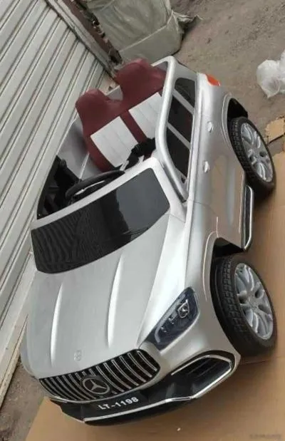 детский электромобиль