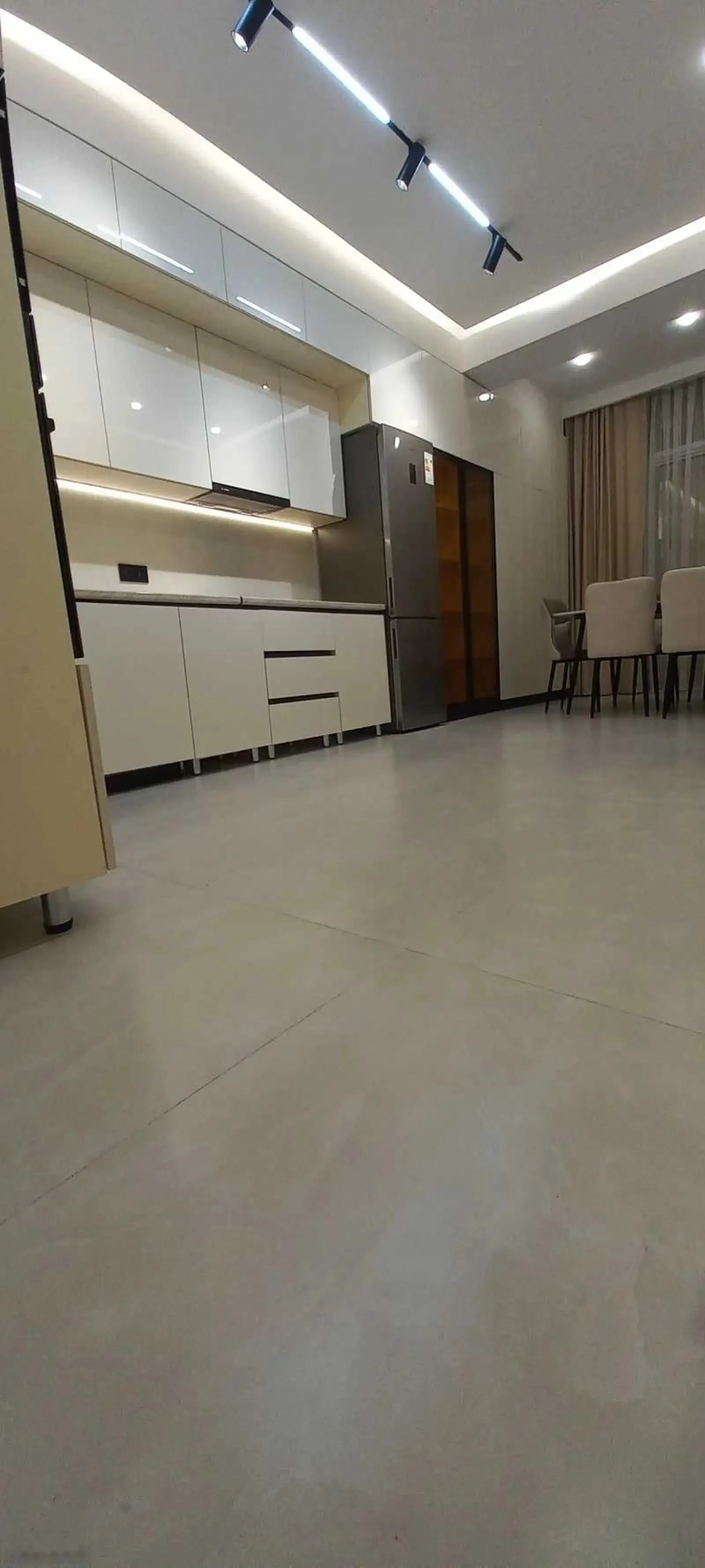 2-комн. квартира, 3 этаж, 127м², оперка