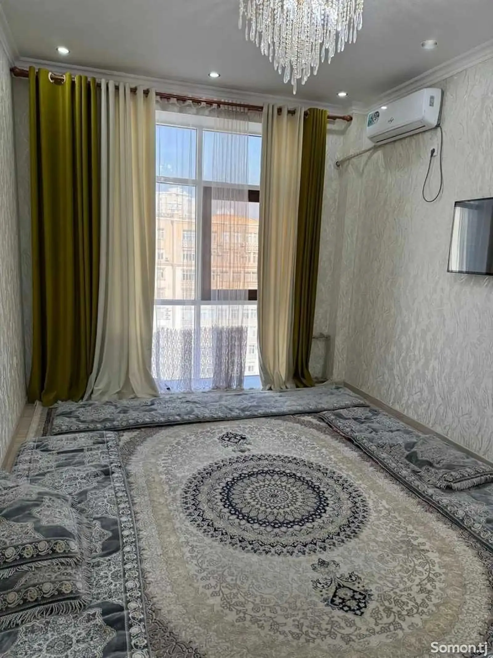 2-комн. квартира, 11 этаж, 65м², голубой экран
