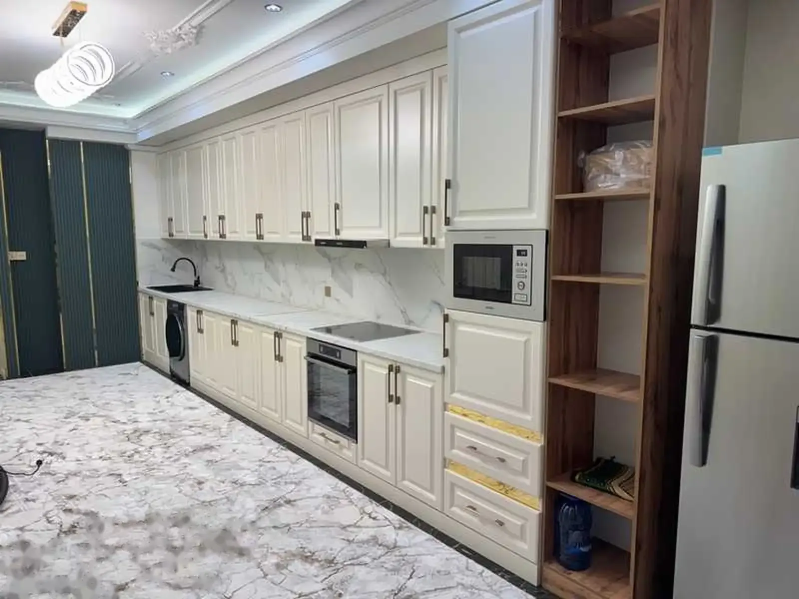 3-комн. квартира, 3 этаж, 120м², Профсоюз, Кольцевой