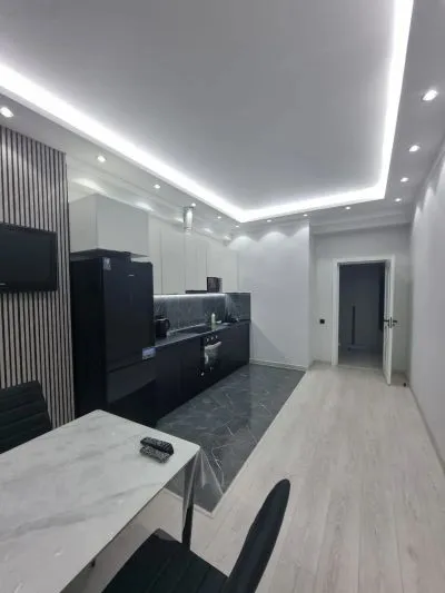 2-комн. квартира, 12 этаж, 90м², дом печати