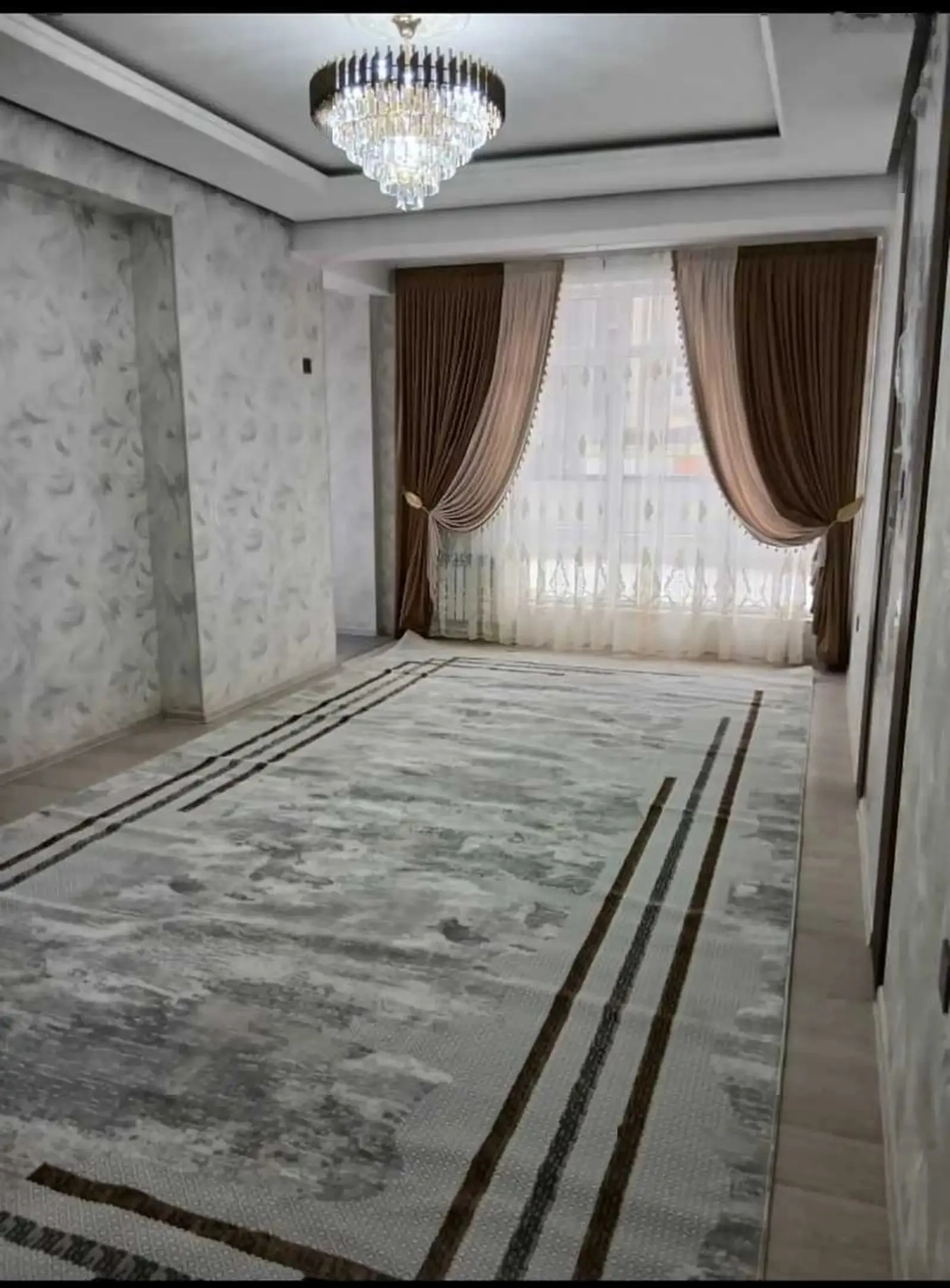 3-комн. квартира, 3 этаж, 90м², И.Сомони ру ба руй Султонбей