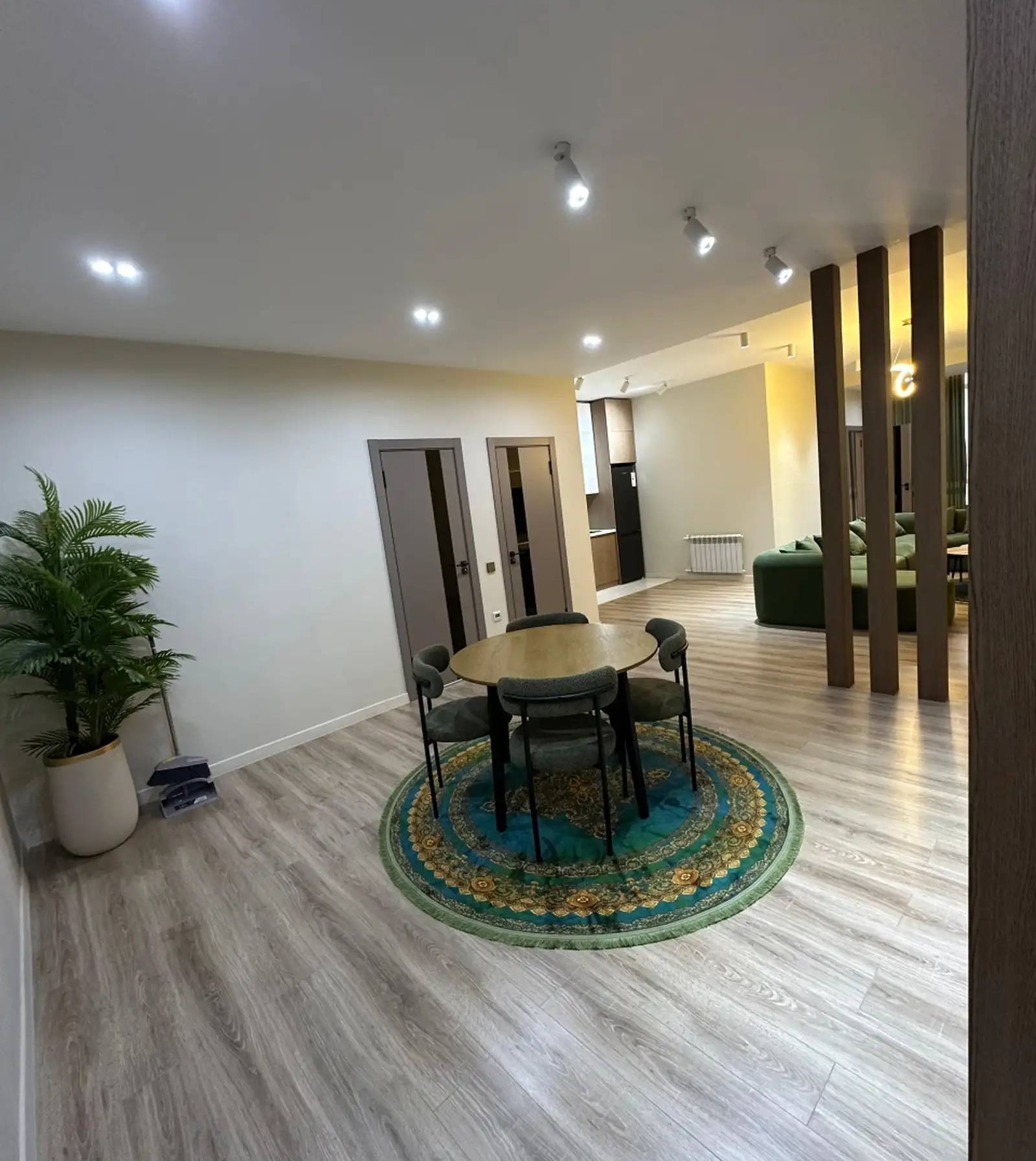 2-комн. квартира, 12 этаж, 75м², Овир ру ба руи ресторан Султанбей наздикии Ашан