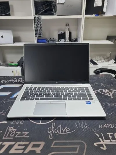 Ноутбук 14.0 HP Elitbook G7 840 i7 1185G7 IrisX ram 16 ssd
