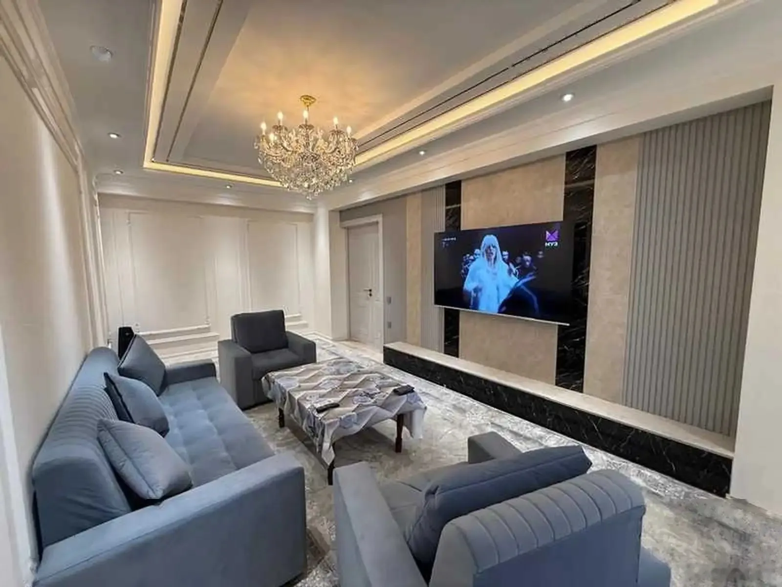 2-комн. квартира, 12 этаж, 90м², Шохмансур