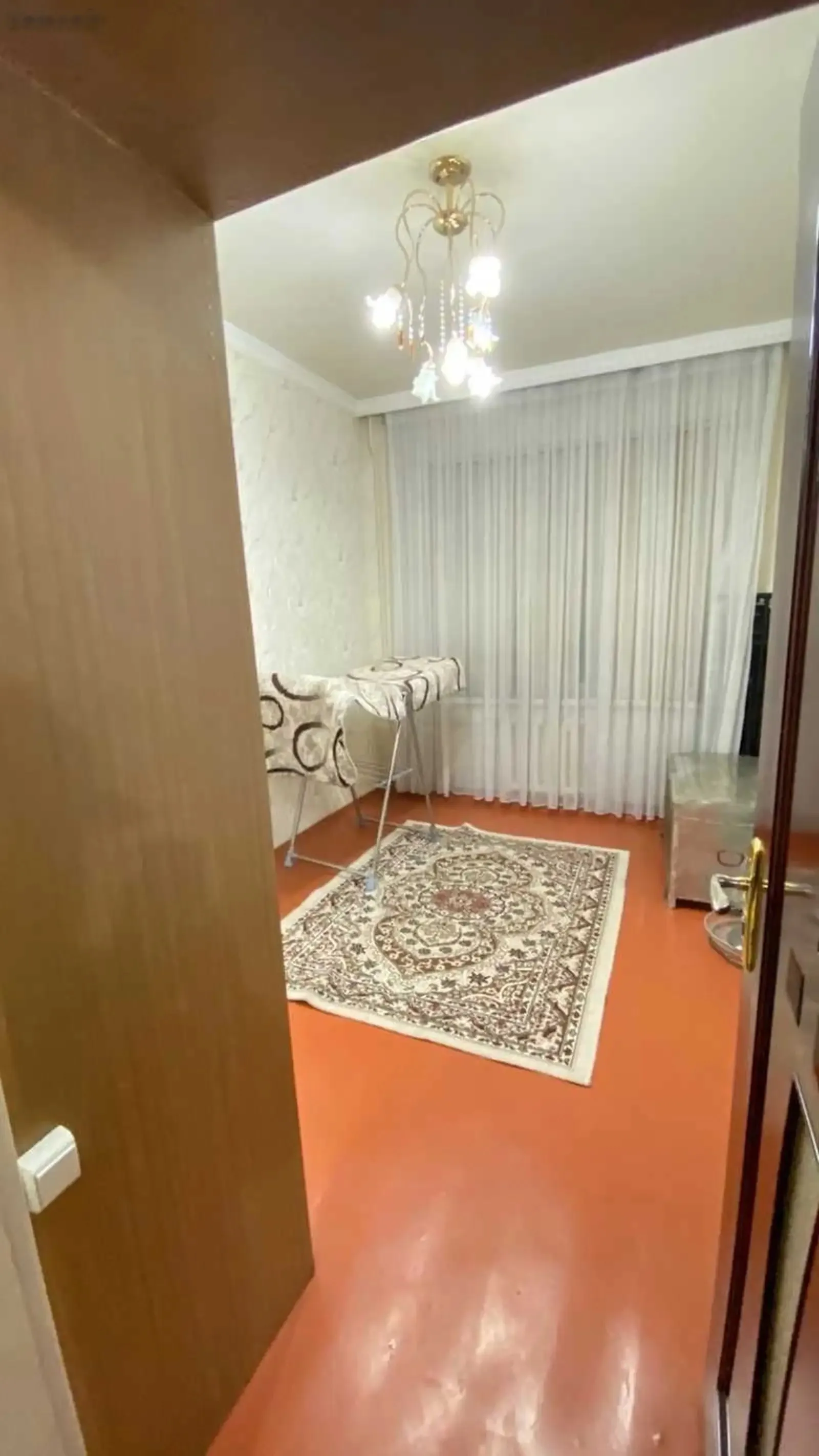 3-комн. квартира, 1 этаж, 80м², Танк