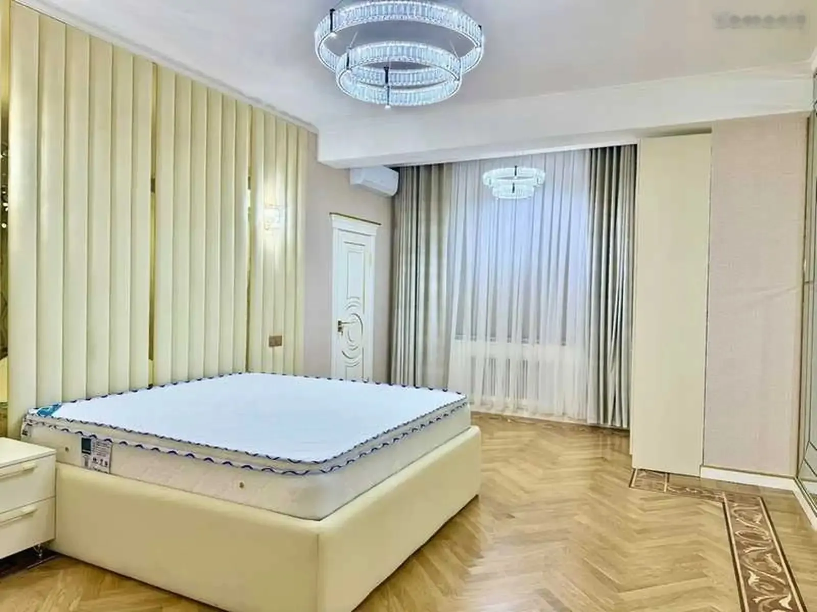 3-комн. квартира, 10 этаж, 103м², цум доми Шох палас