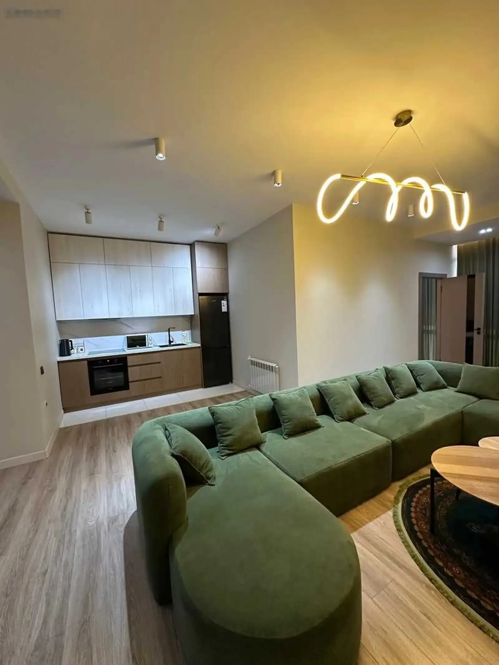 1-комн. квартира, 12 этаж, 83 м², Овир