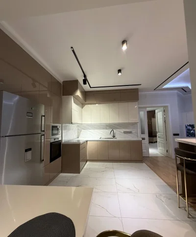 3-комн. квартира, 4 этаж, 168 м², Исмоили Сомони Овир Пули Сангин