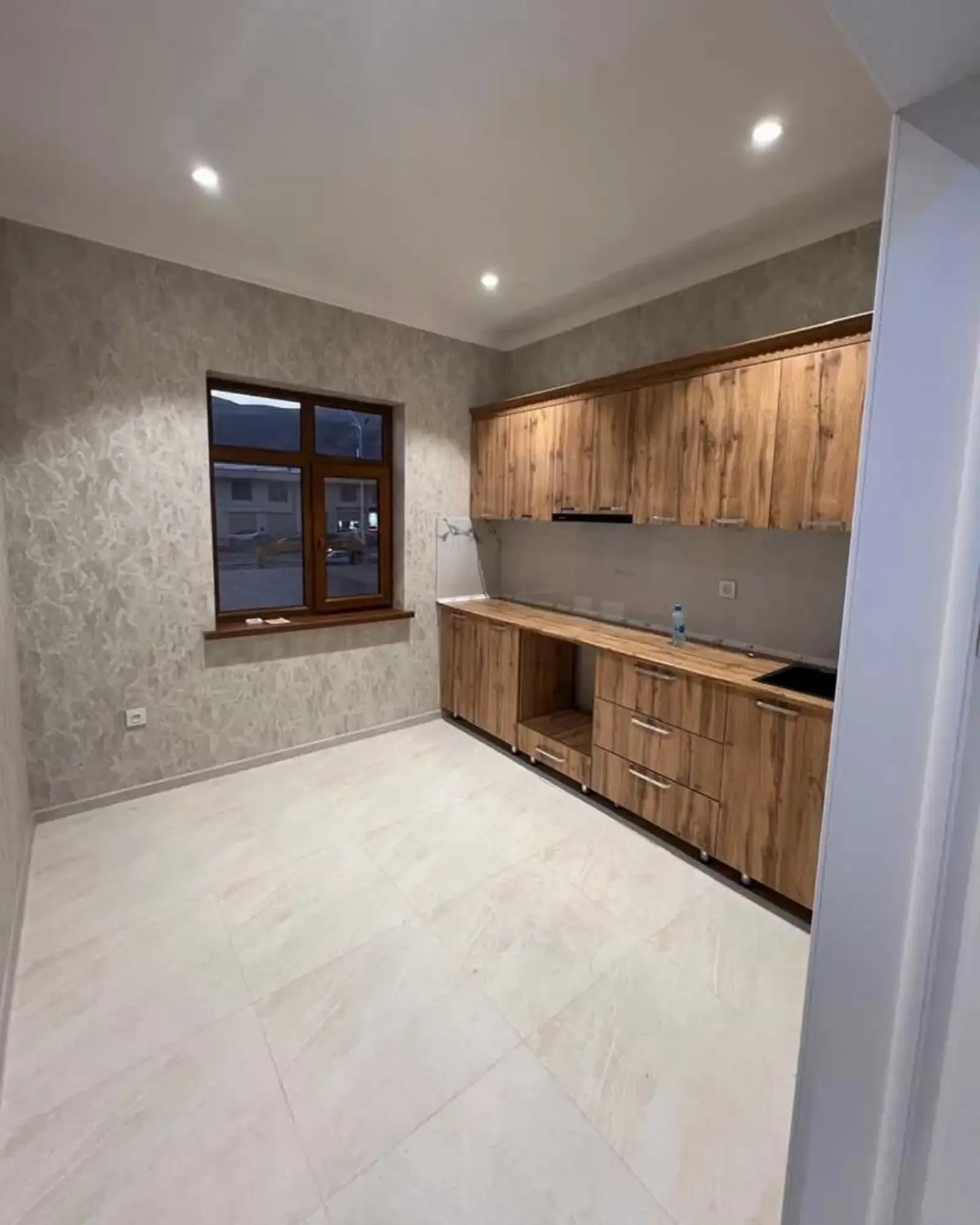 2-комн. квартира, 2 этаж, 60 м², И. Сомони