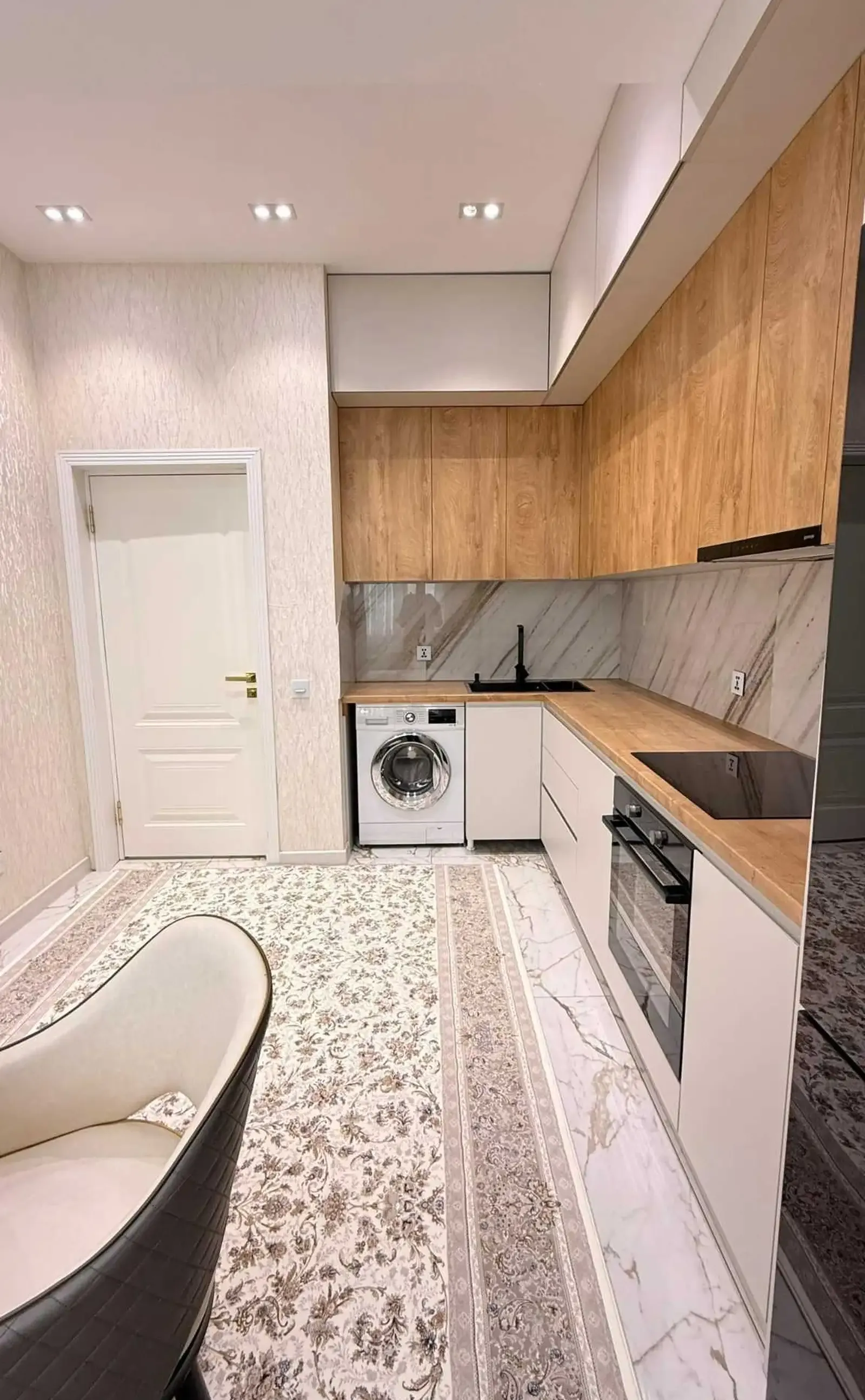 2-комн. квартира, 15 этаж, 61 м², Исмоили Сомони