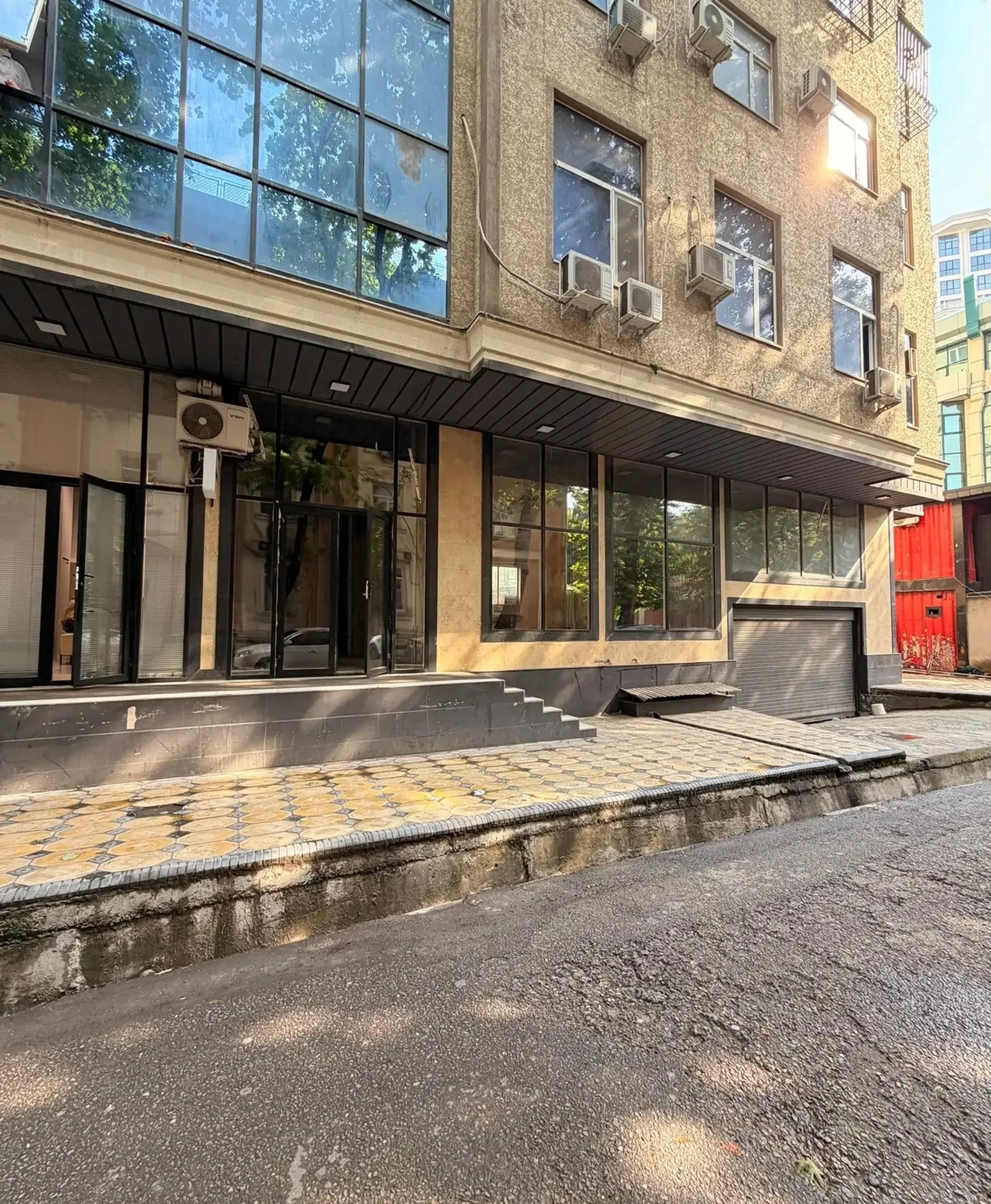 Помещение под свободное назначение, 236м², Гранд отель, ОВИР