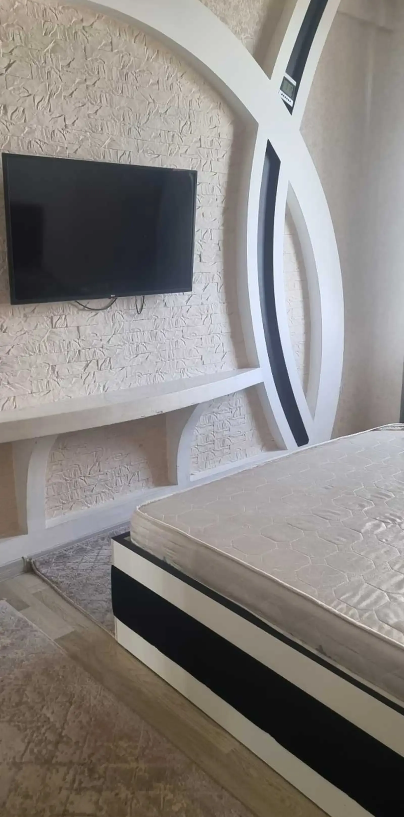 2-комн. квартира, 8 этаж, 75м², 91 Мкр