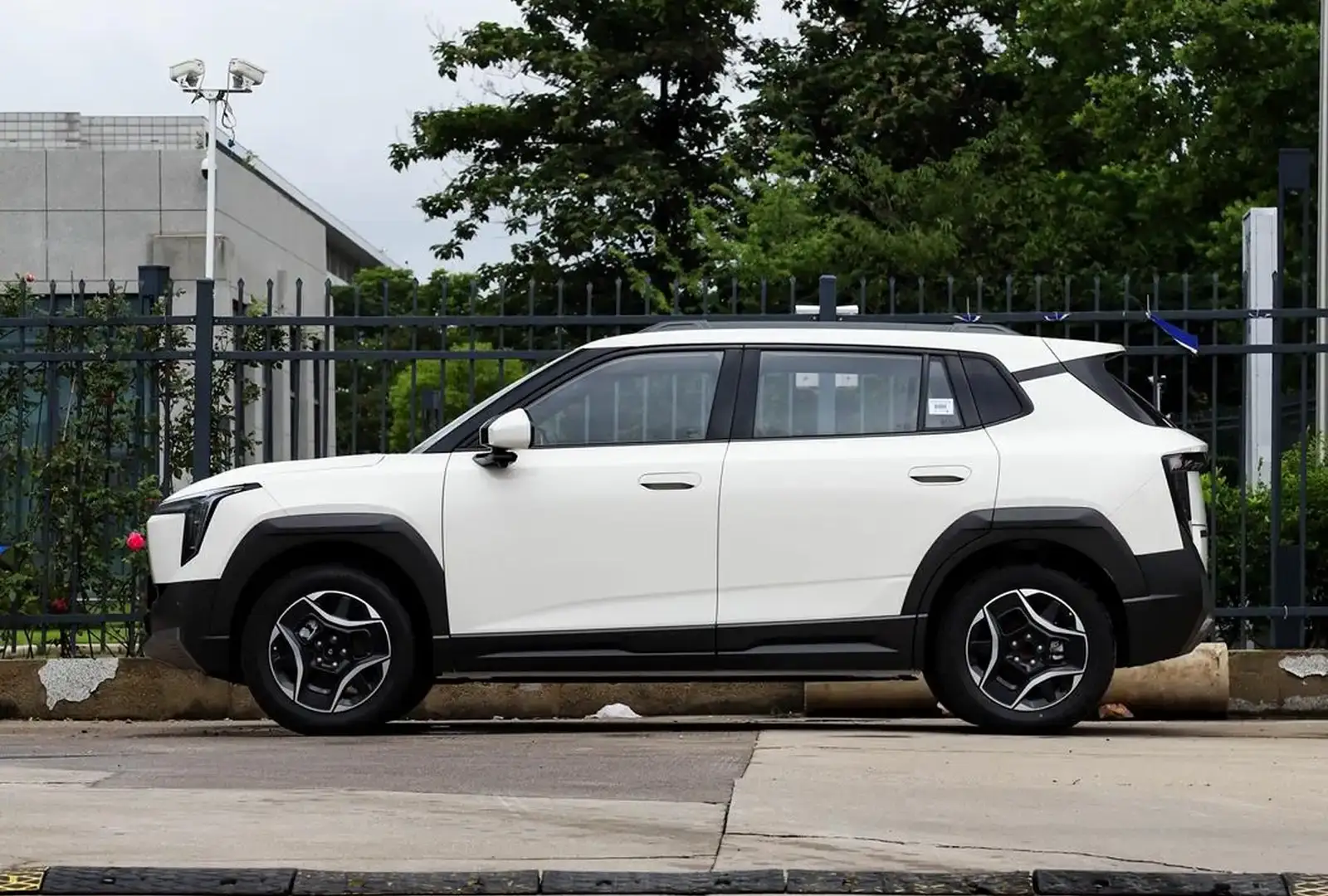 Dongfeng L7,