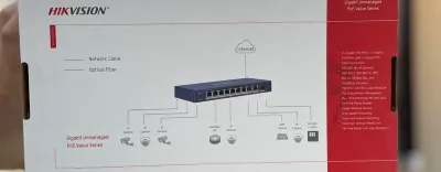 PoE-коммутатор Switch POE Gigabit Hikvision DS 3E0510P E M
