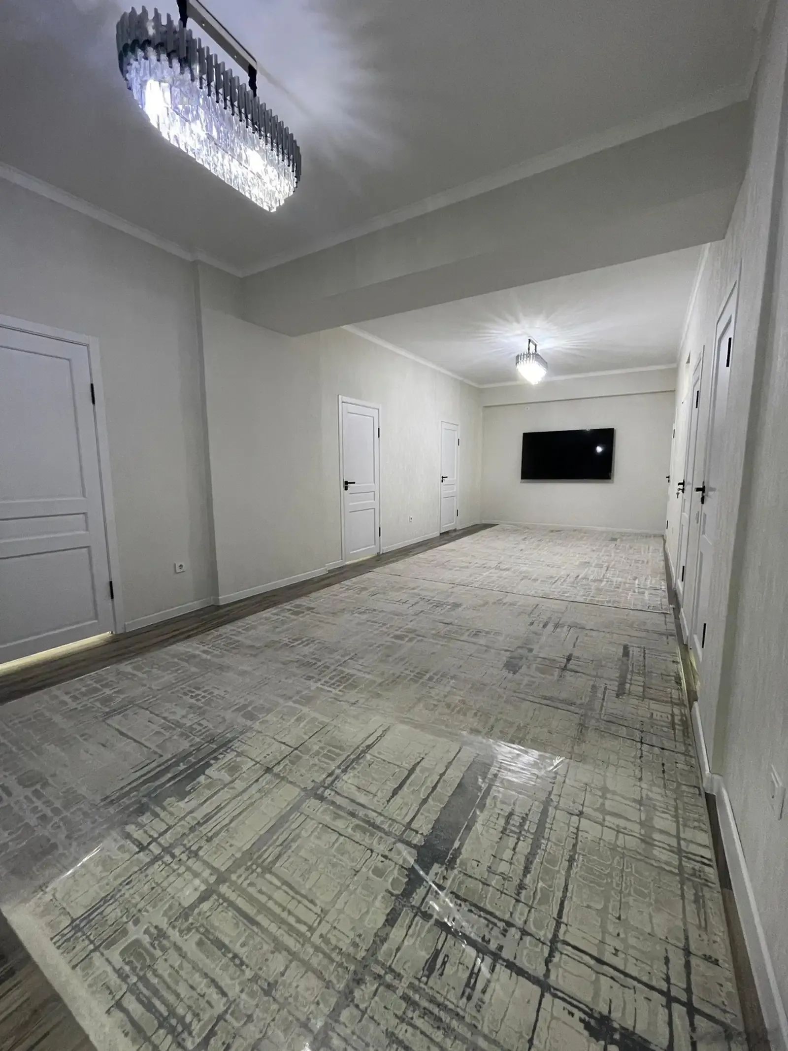 3-комн. квартира, 10 этаж, 119 м², Проспект айни, напротив Гуля Голд (Дом Махмуда)
