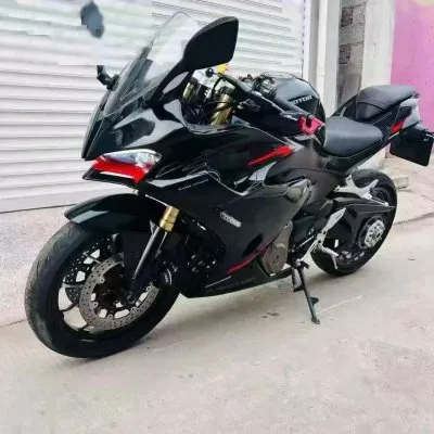 Мотоцикл QJMotor