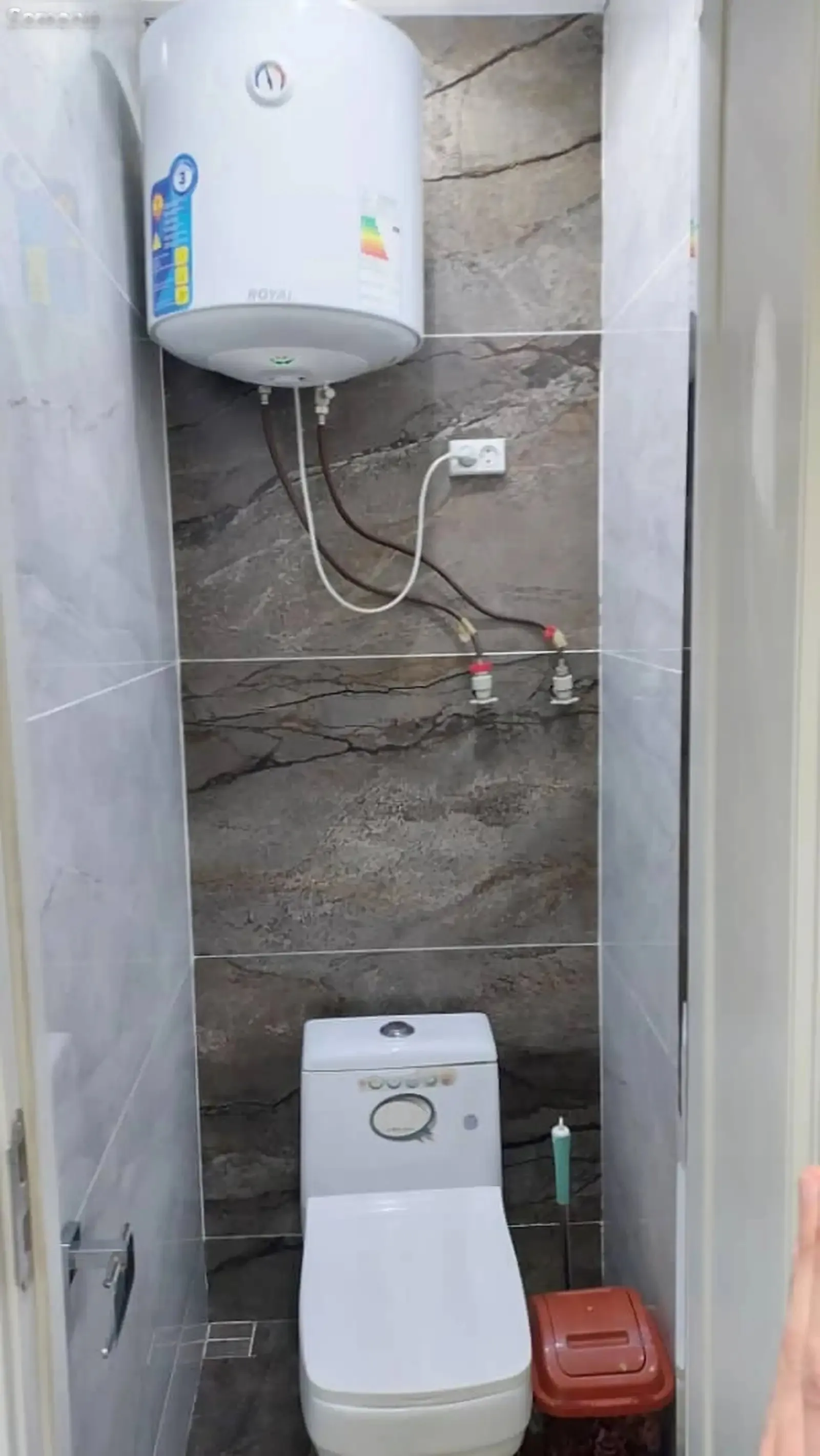 2-комн. квартира, 3 этаж, 70м², голубой экран