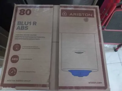 Водонагреватель Ariston 80л
