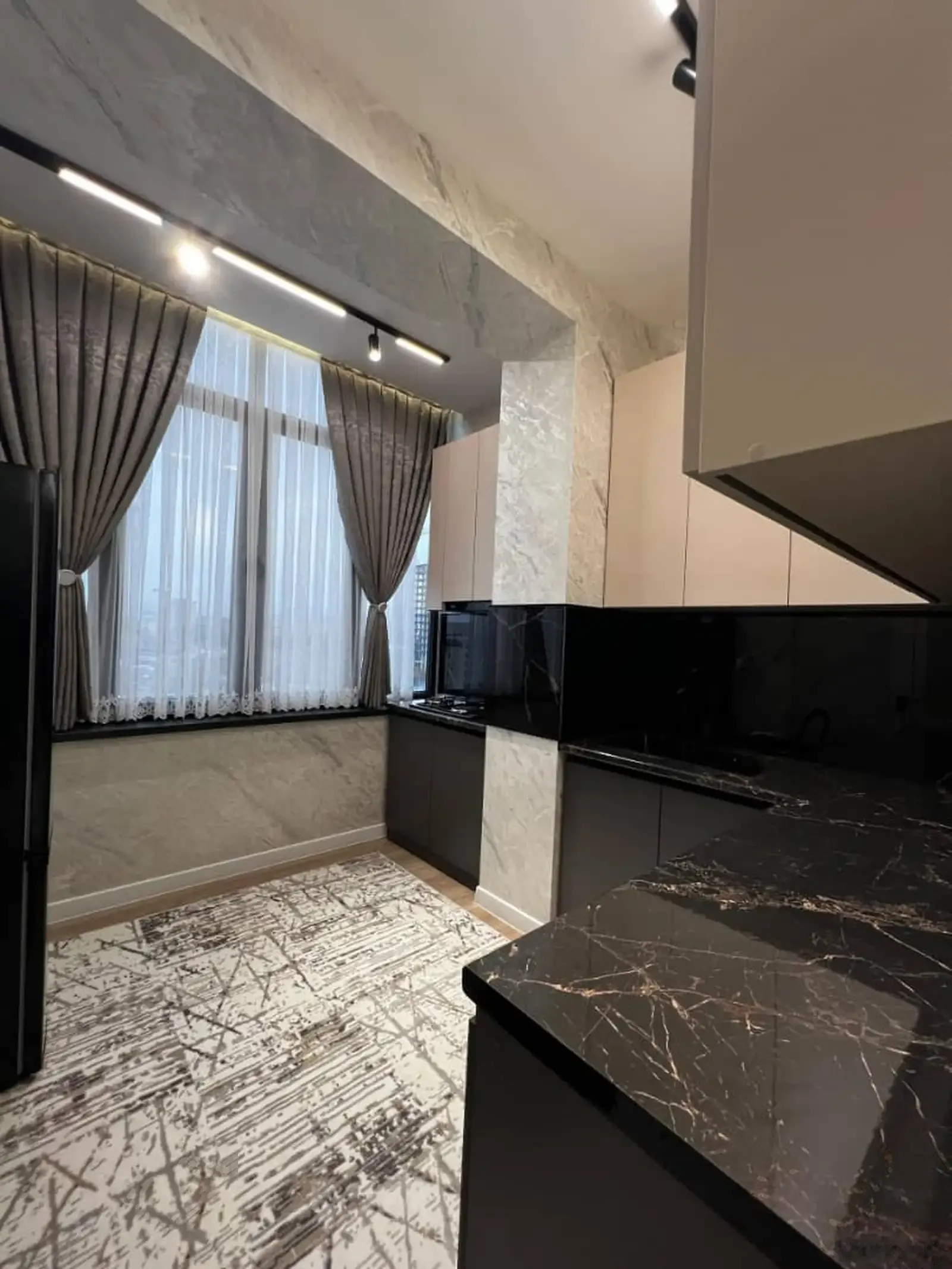 2-комн. квартира, 8 этаж, 57 м², 32 мкр Амид