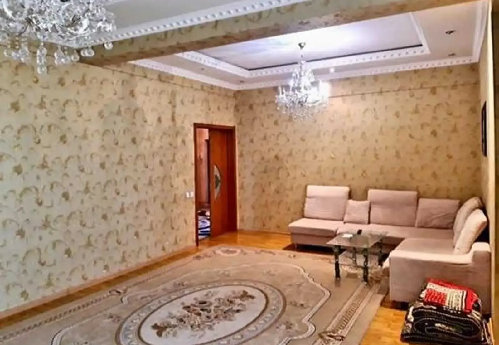 3-комн. квартира, 9 этаж, 112м², 82мкр, кӯчаи Шамсӣ, Маркази савдои Саодат