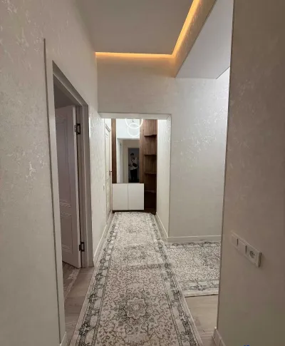 2-комн. квартира, 12 этаж, 77м², Овир