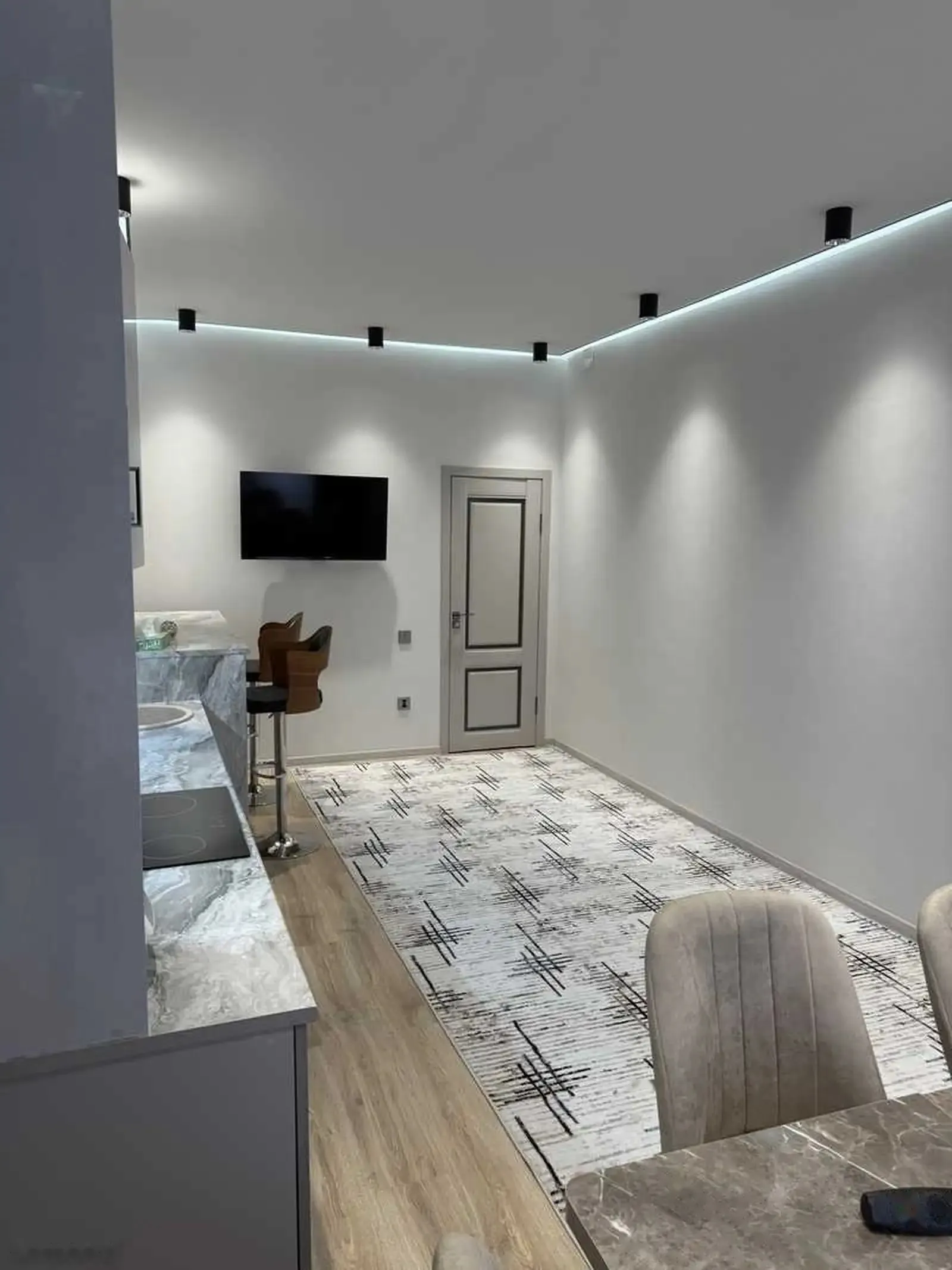3-комн. квартира, 14 этаж, 110м², ОВИР