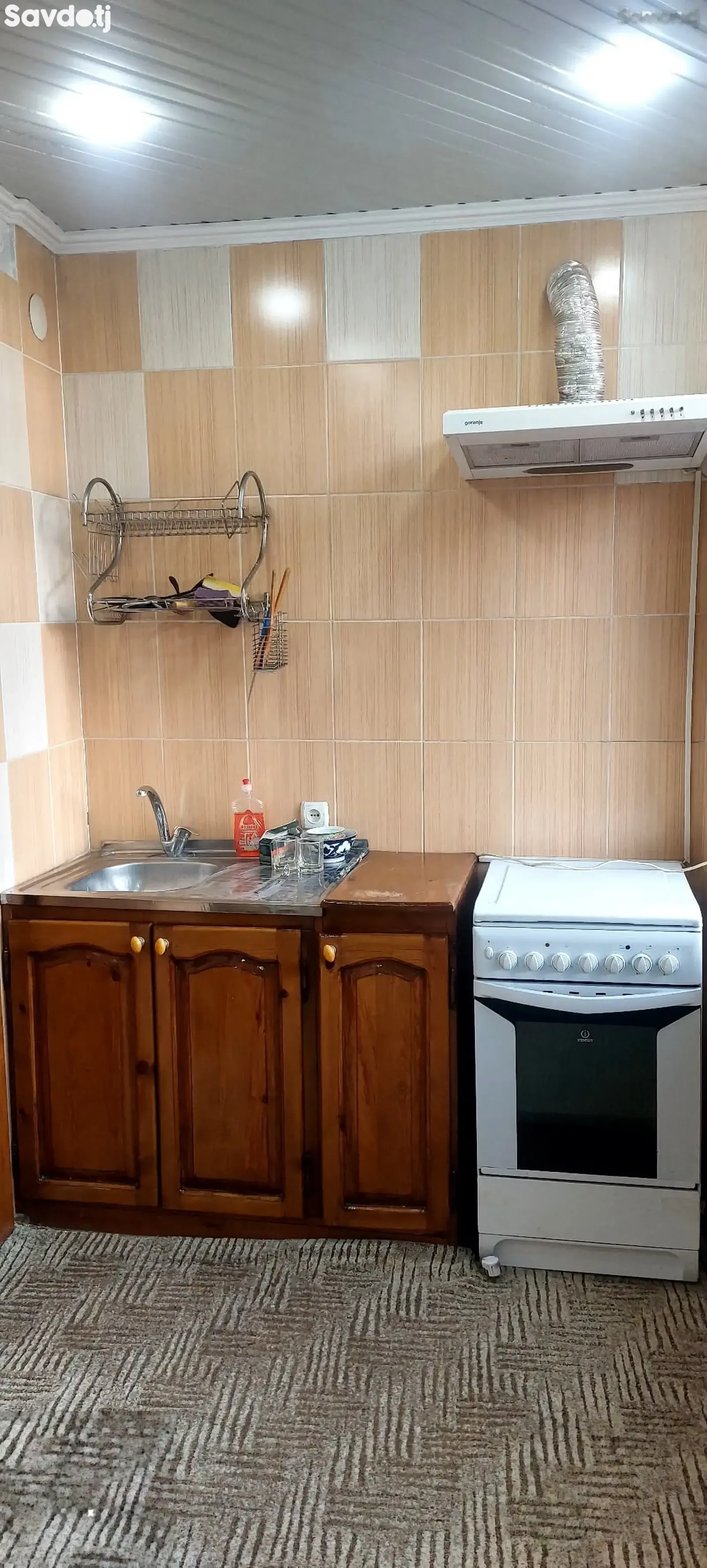 2-комн. квартира, 2 этаж, 60м², Универмаг, Старый мост