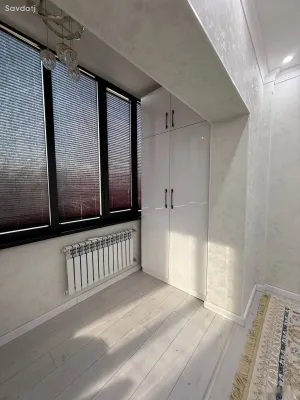 2-комн. квартира, 3 этаж, 71м², сино