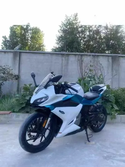 Мотоцикл CF Moto SR