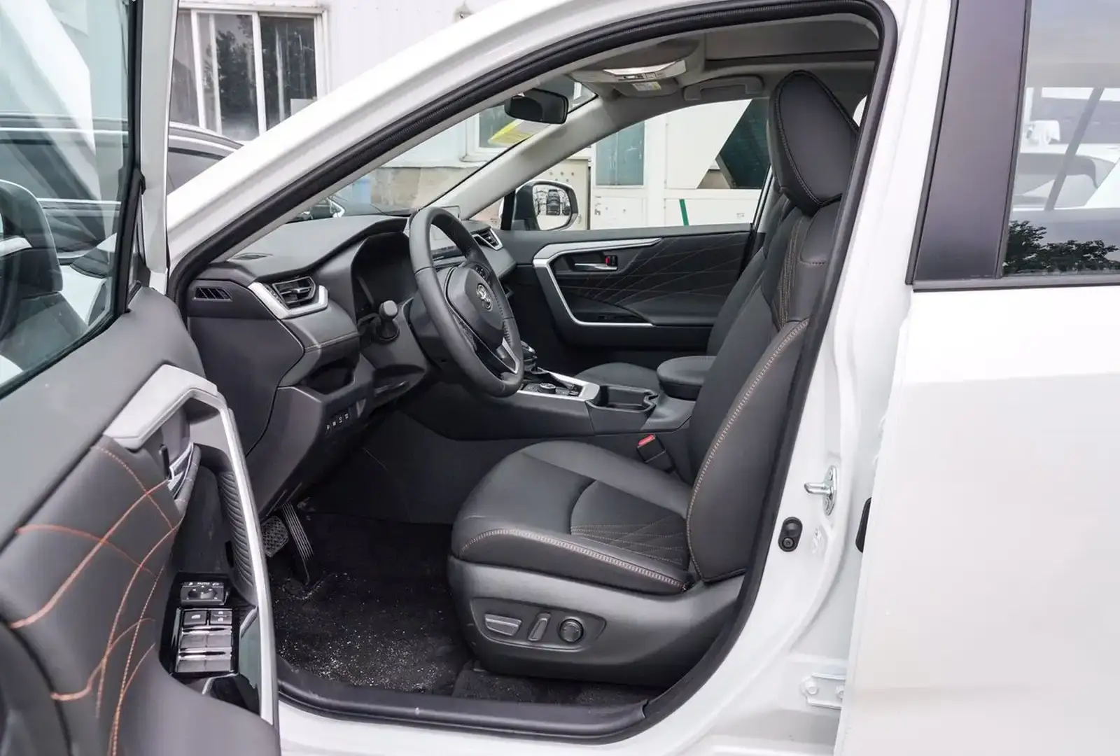 Toyota RAV 4,