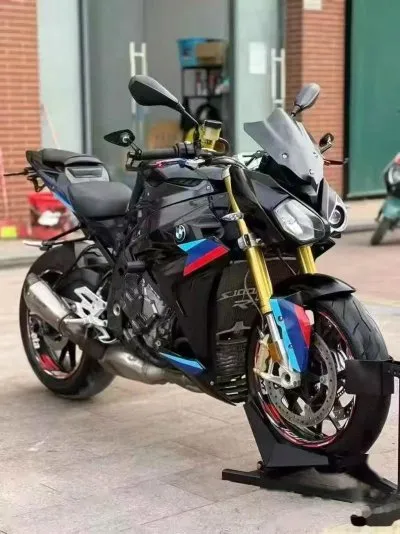 Мотоцикл BMW S1000R