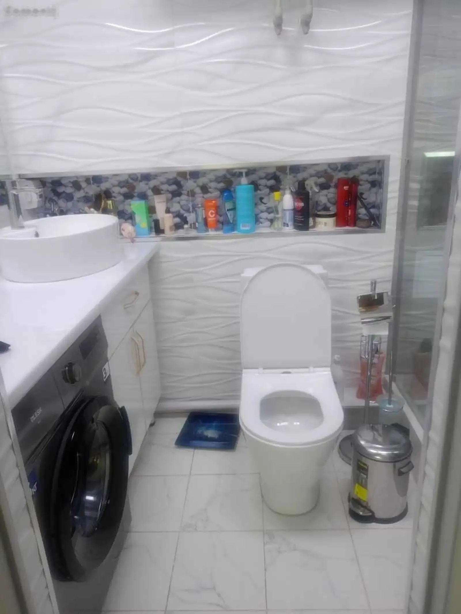 2-комн. квартира, 11 этаж, 63м², голубой экран