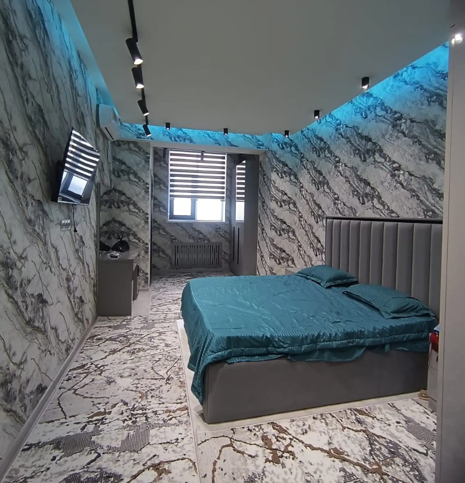 2-комн. квартира, 11 этаж, 80м², Шохмансур, Голубой экран, ру баруи Пайкар