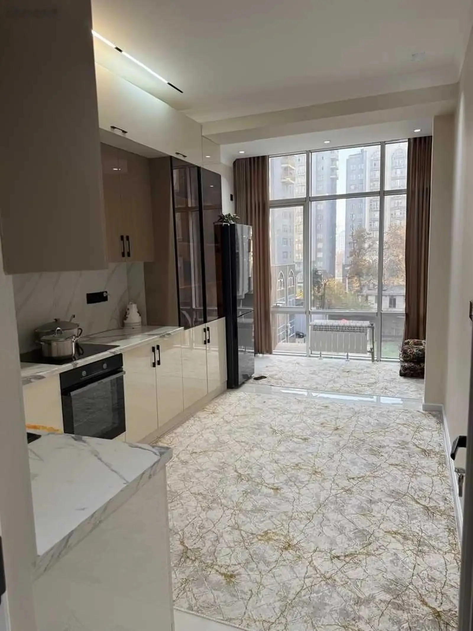 2-комн. квартира, 3 этаж, 85м², ёвар