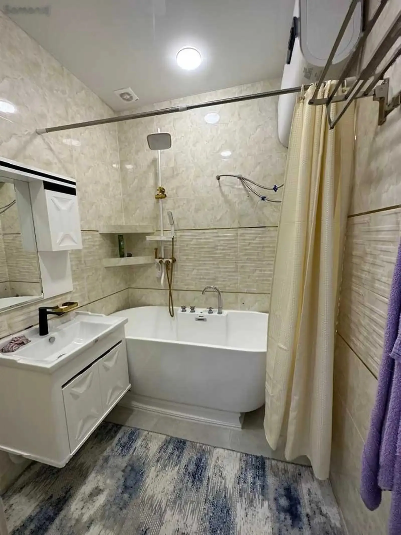 2-комн. квартира, 8 этаж, 68м², Айни 46/2, скорый