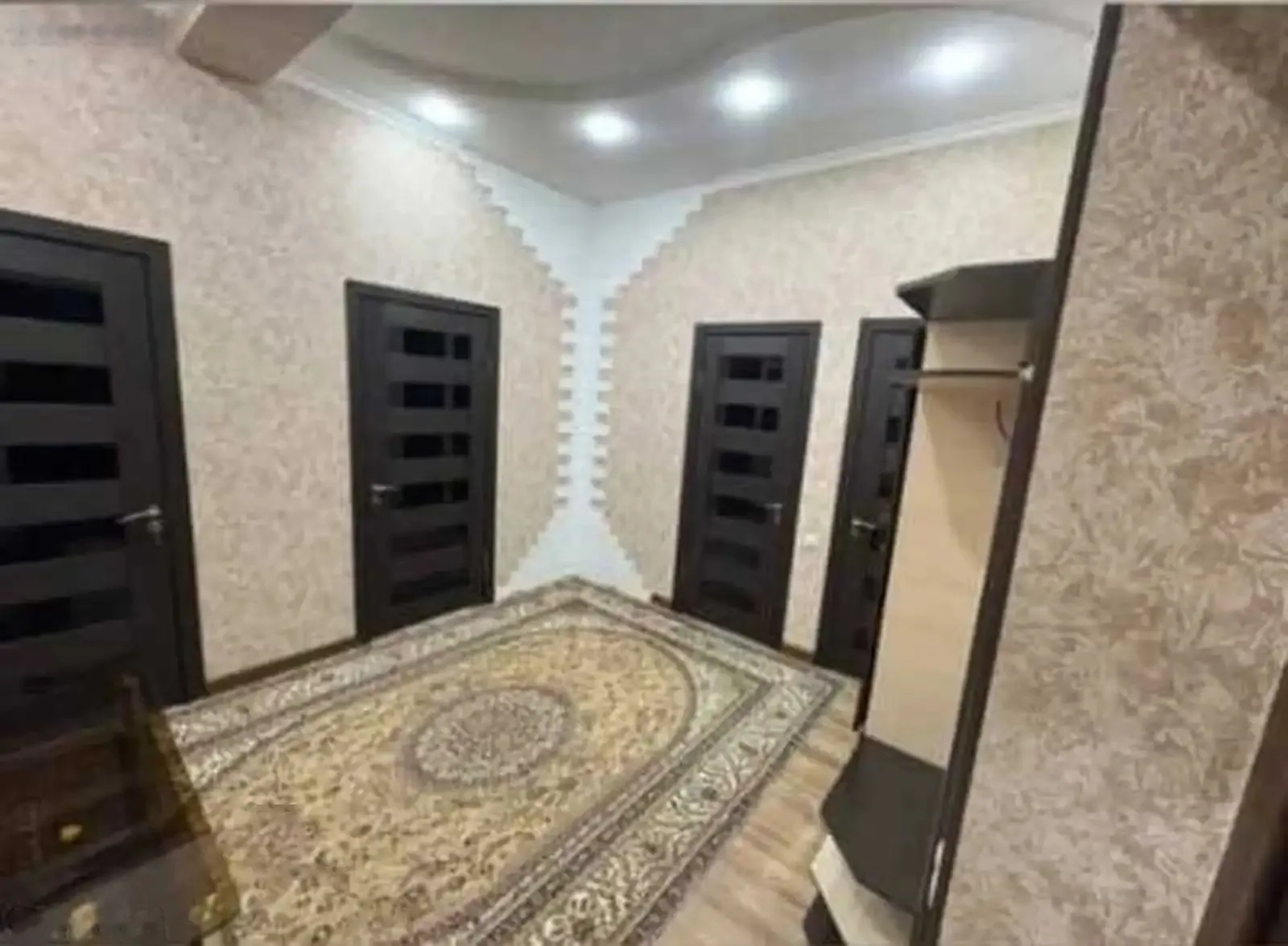 2-комн. квартира, 10 этаж, 70м², Шохмансур