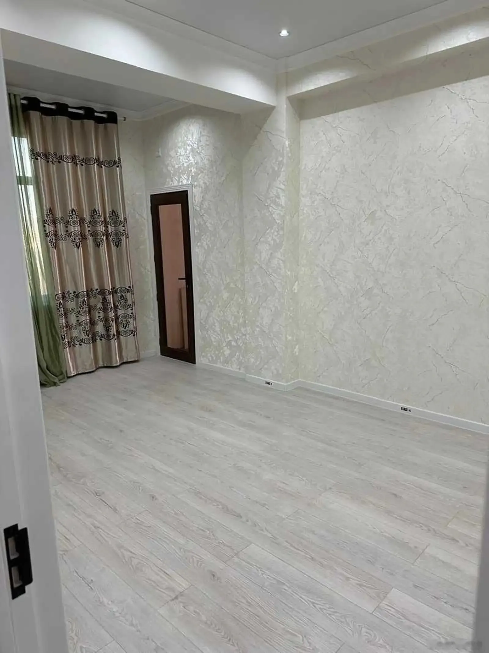2-комн. квартира, 10 этаж, 80м², аэропорт