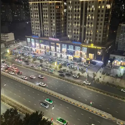 2-комн. квартира, 13 этаж, 100м², Сино 82 мкр