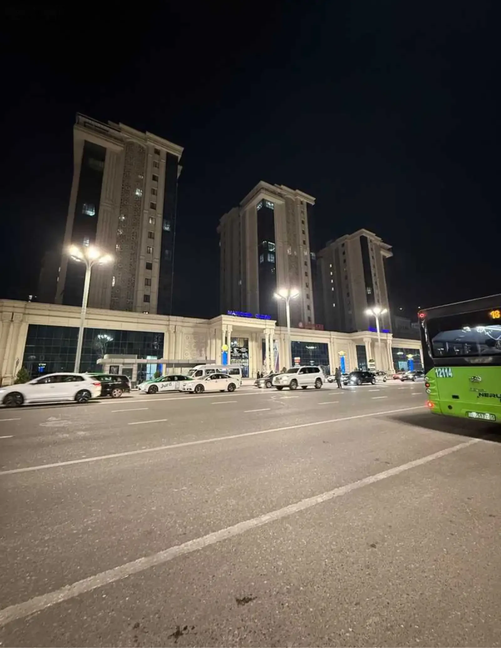3-комн. квартира, 10 этаж, 114м², дом баракат