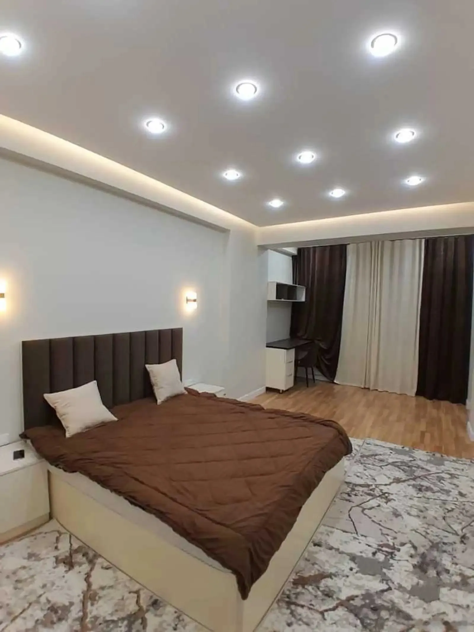 2-комн. квартира, 5 этаж, 80м², Дом печать
