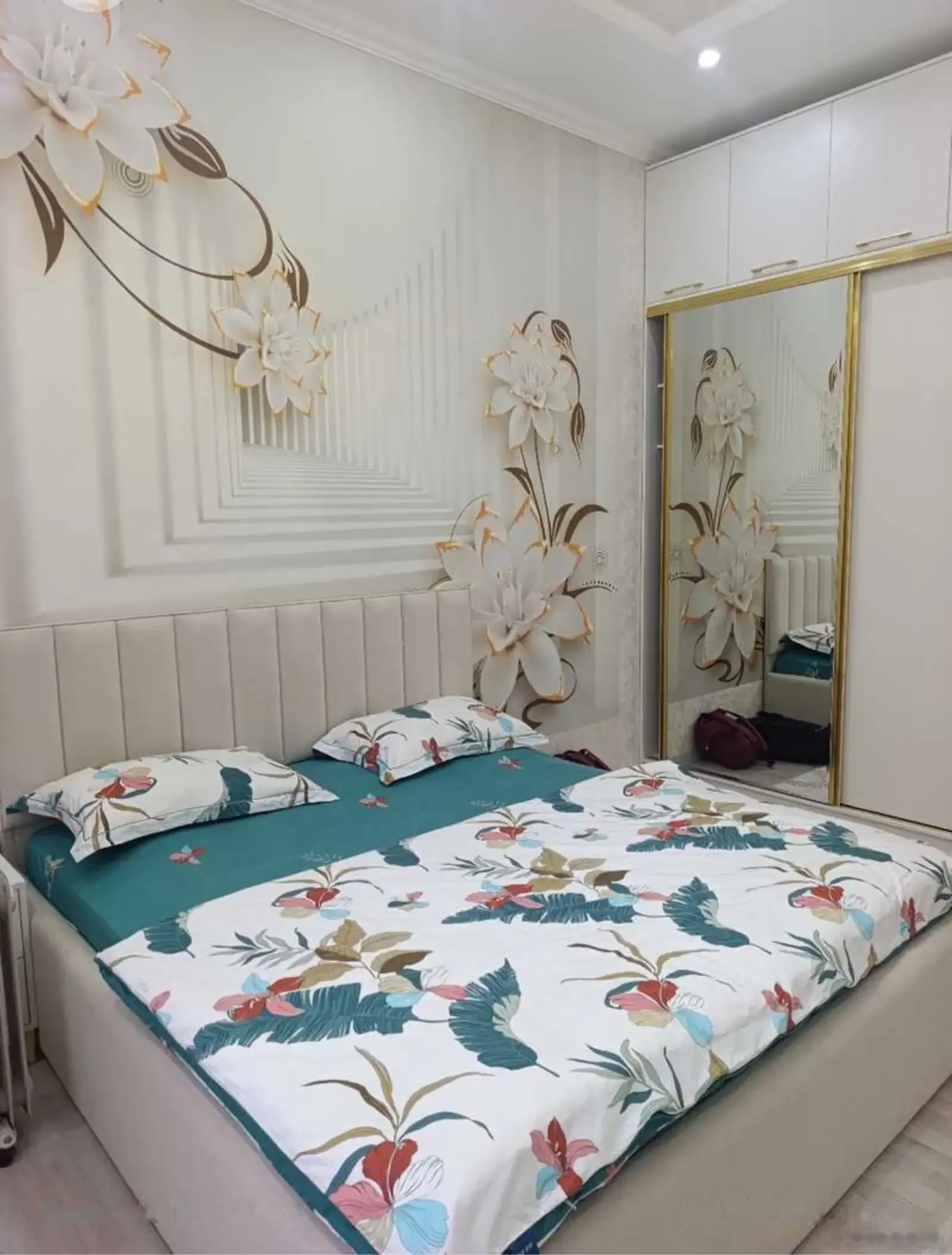2-комн. квартира, 15 этаж, 61м², Славянский университет