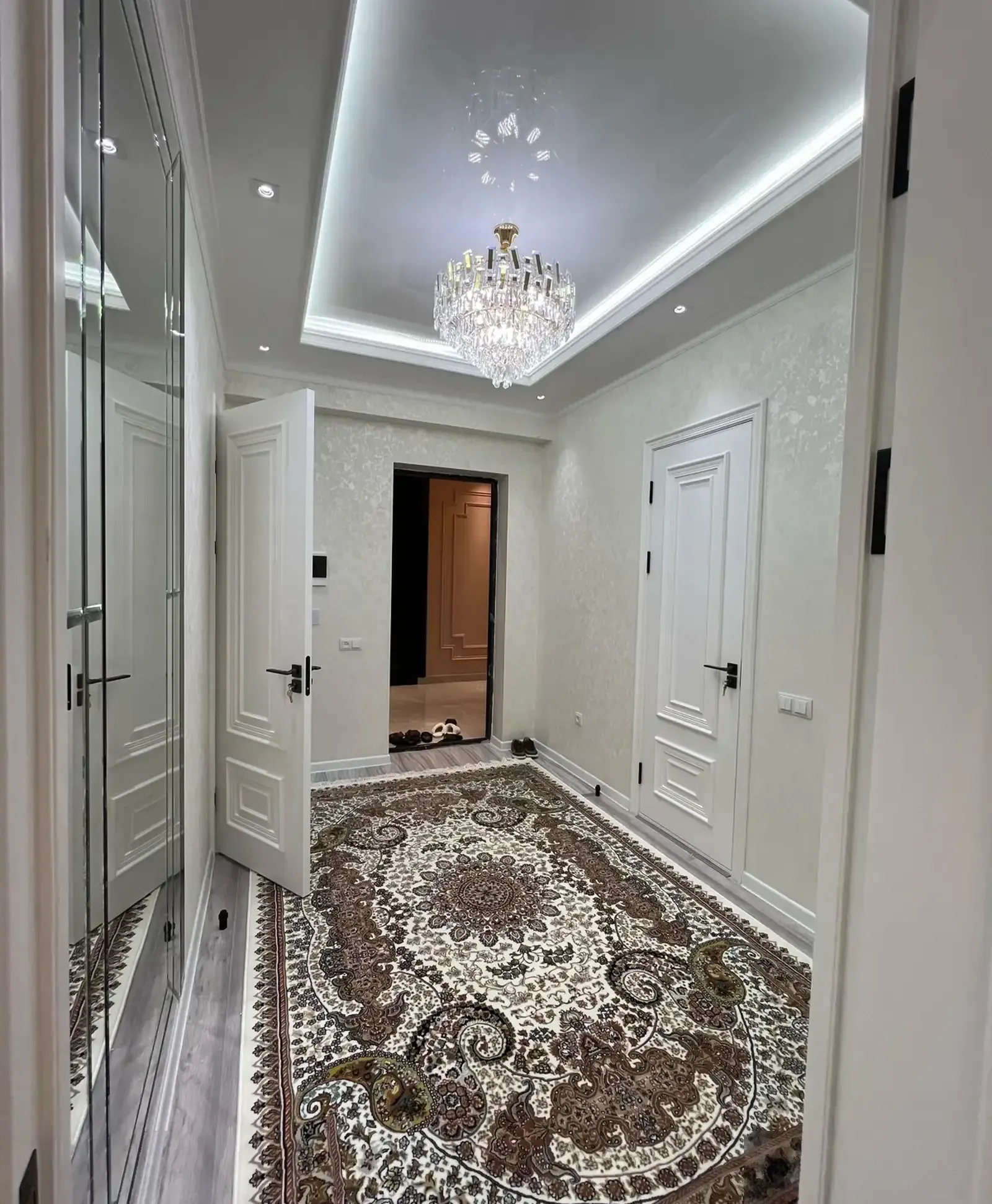 2-комн. квартира, 10 этаж, 65м², Шохмансур/Айни