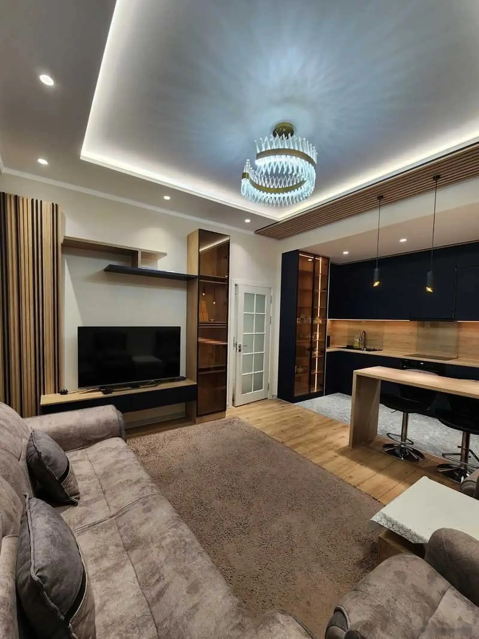 2-комн. квартира, 3 этаж, 80м², овир