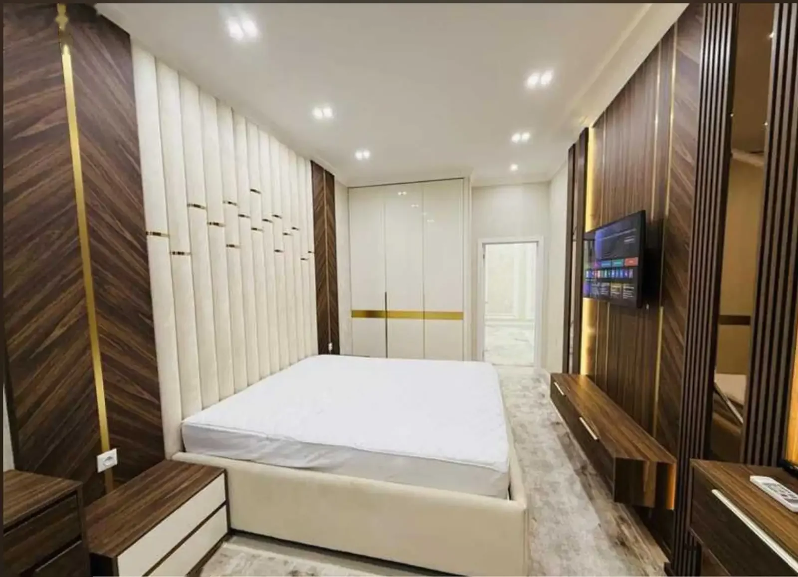 3-комн. квартира, 12 этаж, 110м², 112 мкр, Пайкар