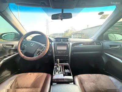 Toyota Camry, 2016