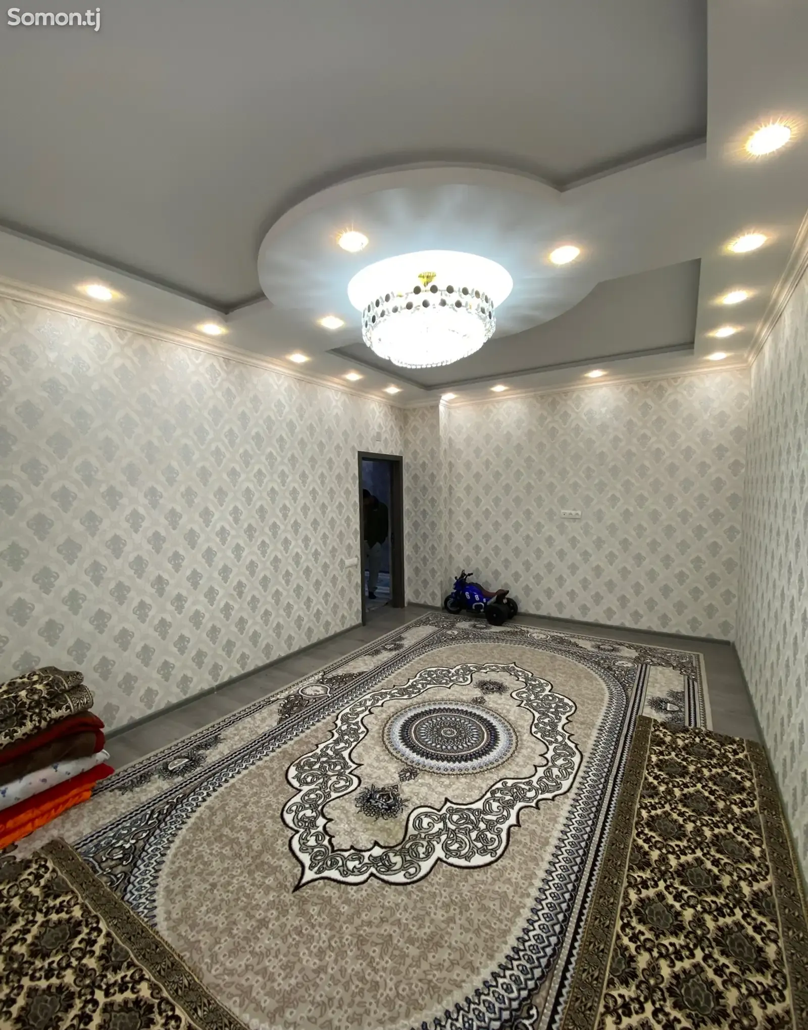 3-комн. квартира, 2 этаж, 90 м², Гипразем