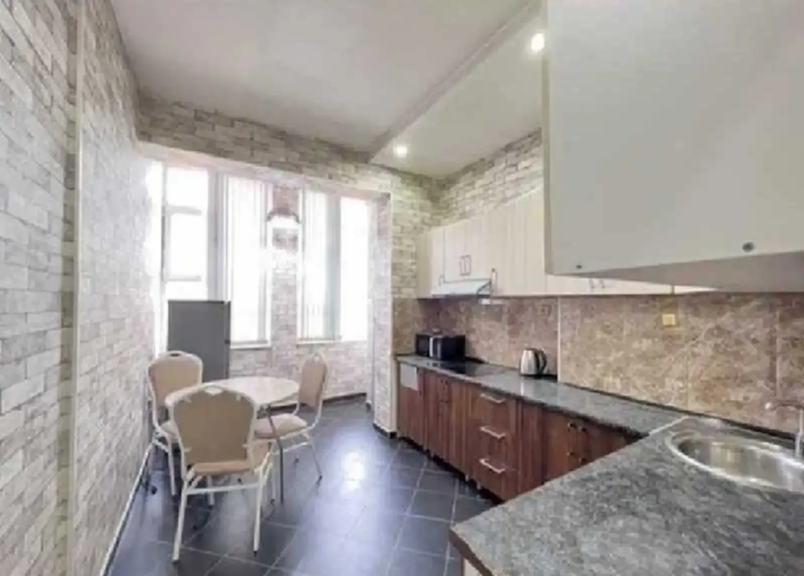 2-комн. квартира, 13 этаж, 65м², И.Сомони