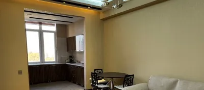 2-комн. квартира, 9 этаж, 100м², Дом печать, Таможня