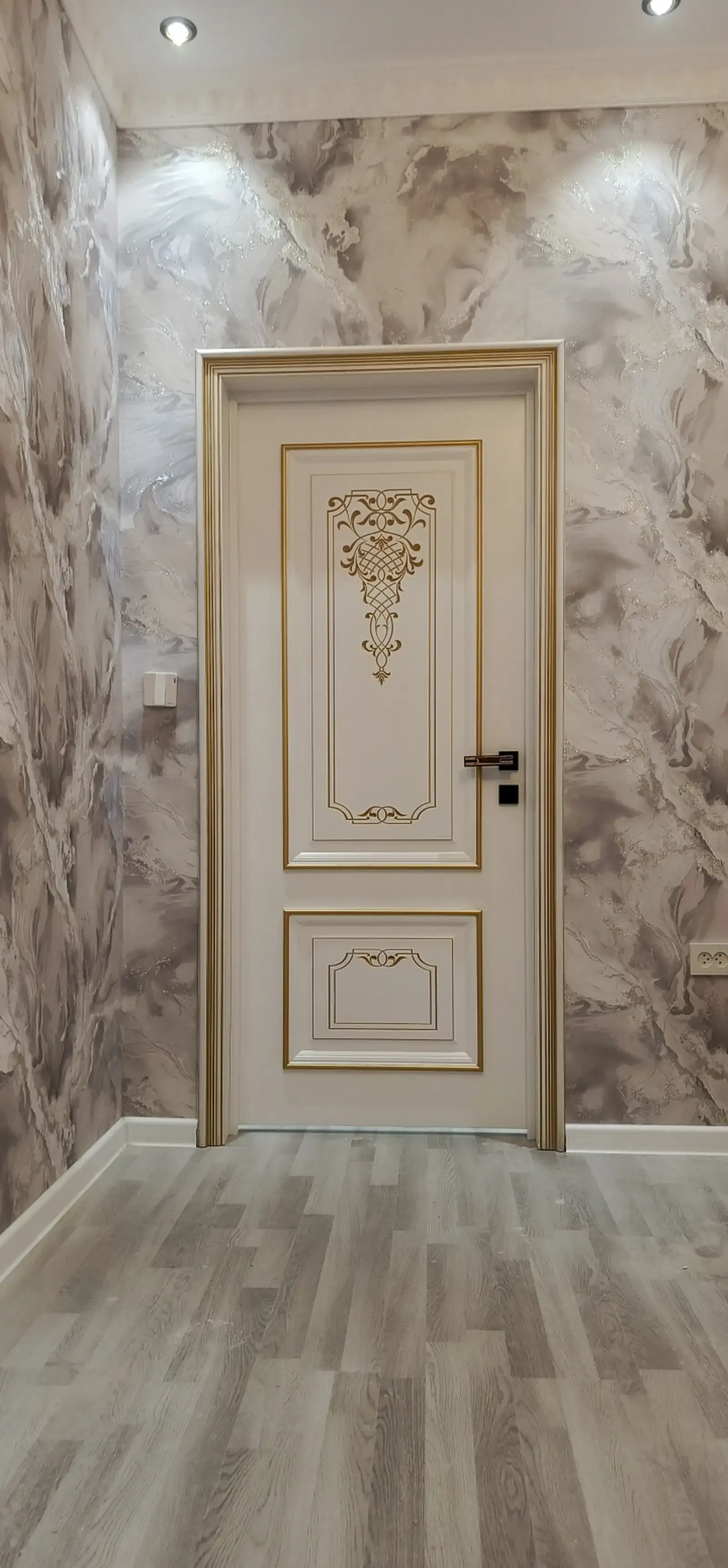 Дверь